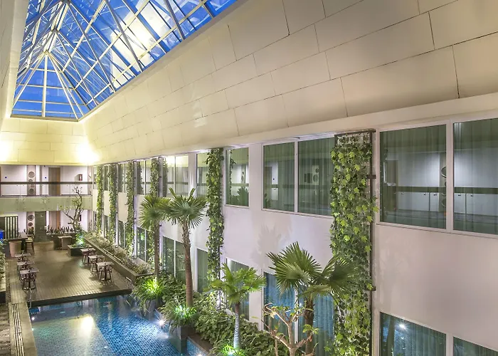 Holiday Inn Bandung Pasteur By Ihg